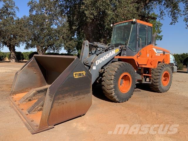 Doosan DL250-5 ホイールローダー・タイヤショベル