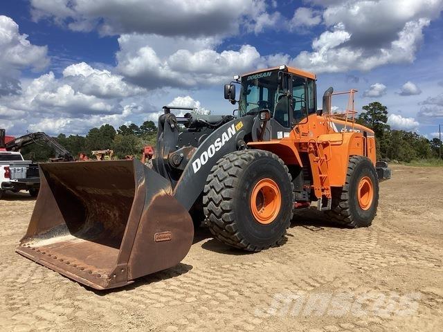 Doosan DL550-5 ホイールローダー・タイヤショベル