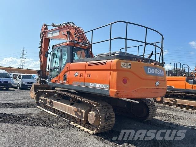 Doosan DX300LC 大型油圧ショベル12t以上（パワーショベル・ユンボ）