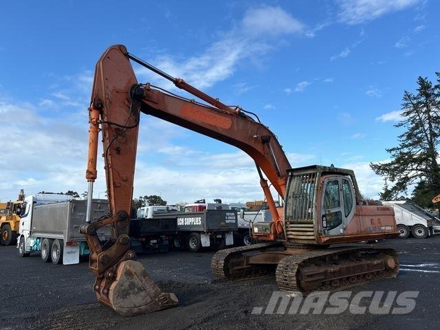Doosan DX300LC 大型油圧ショベル12t以上（パワーショベル・ユンボ）
