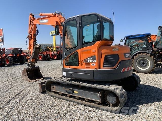 Doosan DX85R-3 大型油圧ショベル12t以上（パワーショベル・ユンボ）