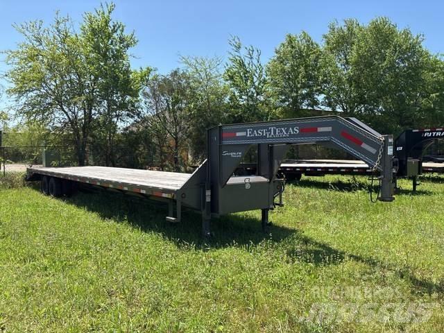 East Mfg Texas 車両運搬用トレーラー
