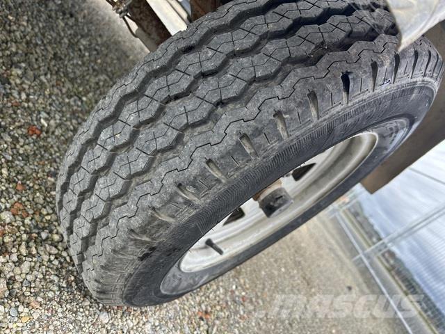 Elite  車両運搬用トレーラー