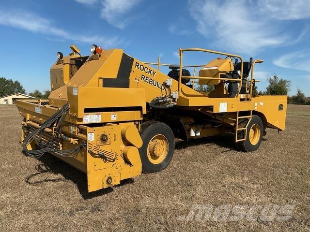 Etnyre  砂と塩撒き専用車