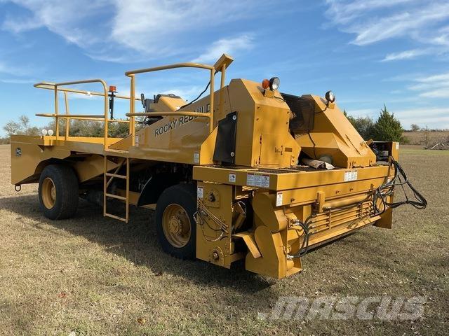 Etnyre  砂と塩撒き専用車