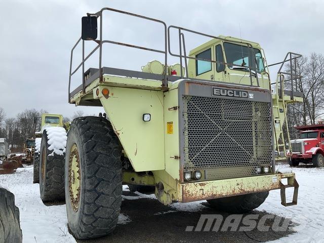 Euclid R90 アーティキュレート式ダンプトラック