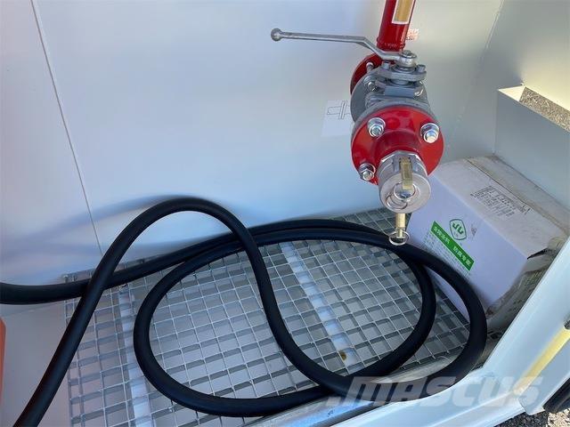  EXEQ PS11 燃料タンクと添加剤用タンク