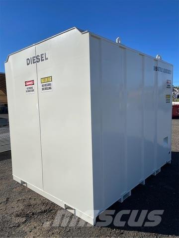  EXEQ PS11 燃料タンクと添加剤用タンク