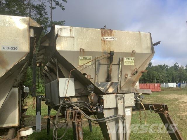 Fontaine  砂と塩撒き専用車