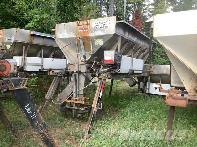 Fontaine  砂と塩撒き専用車