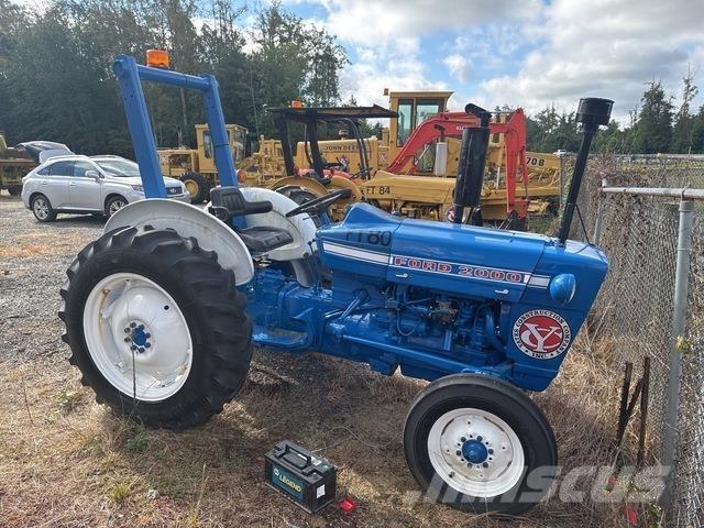 Ford 2000 トラクター