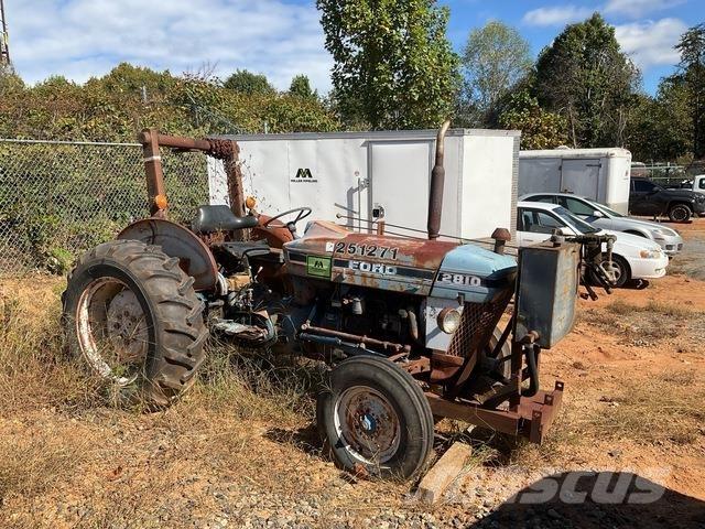 Ford 2810 コンパクトトラクター