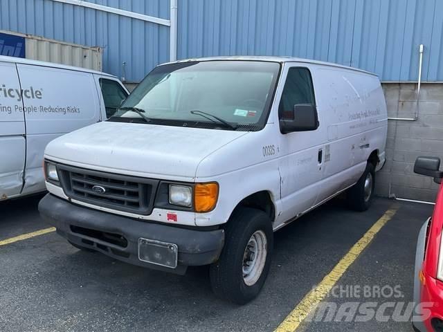 Ford E 350 パネルバン