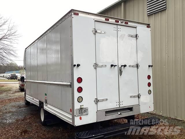 Ford E-350 ボックストラック