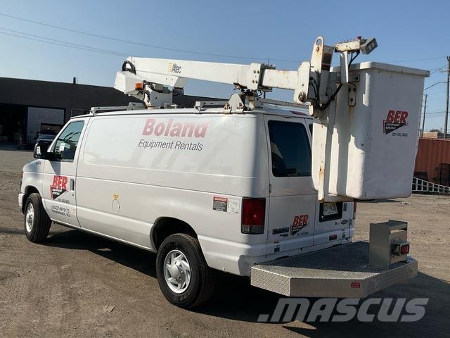 Ford E-350 トラック高所作業車