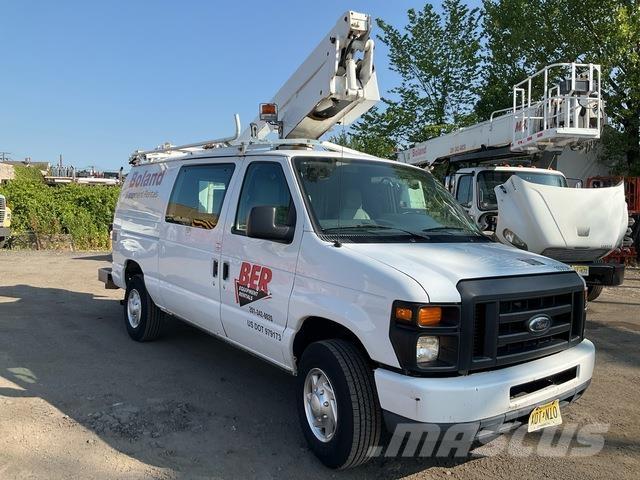 Ford E-350 トラック高所作業車