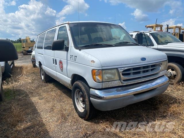 Ford E-350 自動車