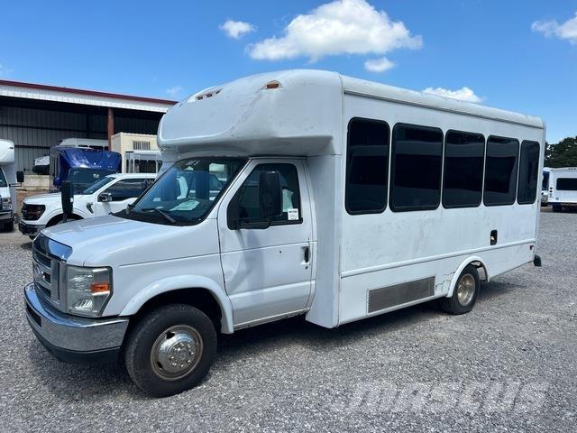 Ford E-350 マイクロバス
