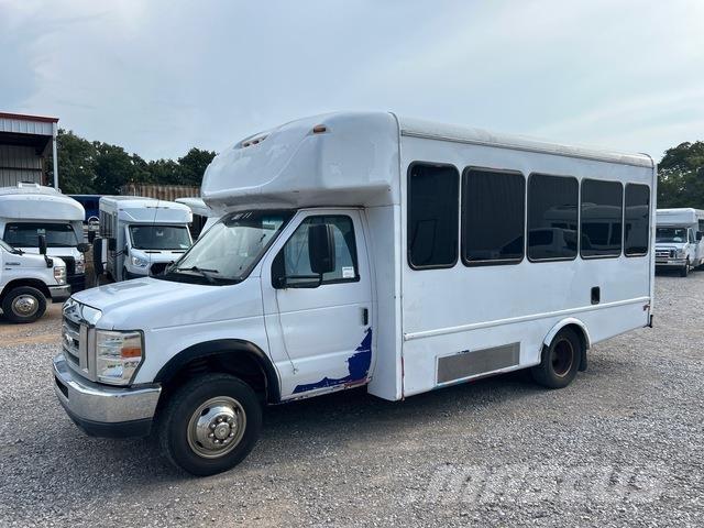 Ford E-350 マイクロバス