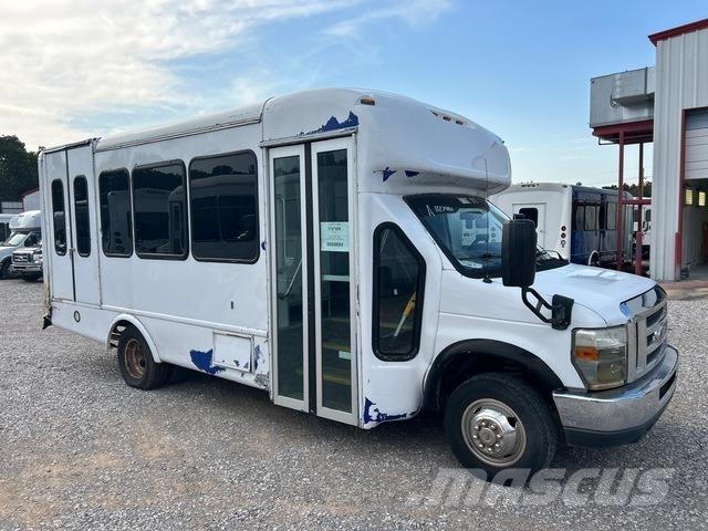 Ford E-350 マイクロバス