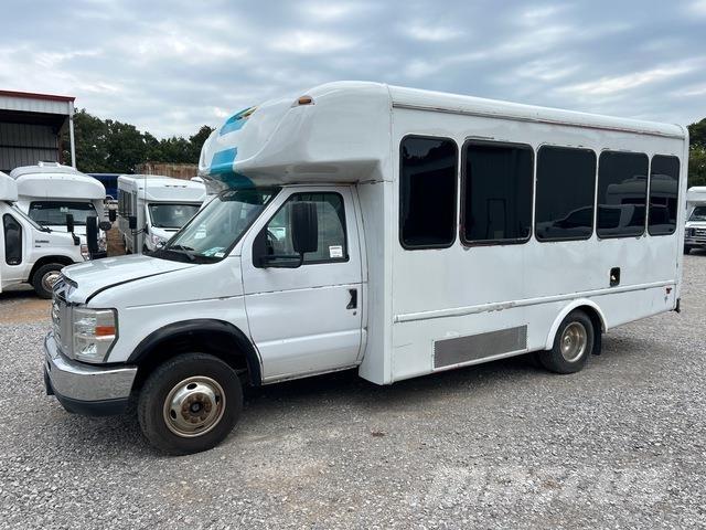 Ford E-350 マイクロバス