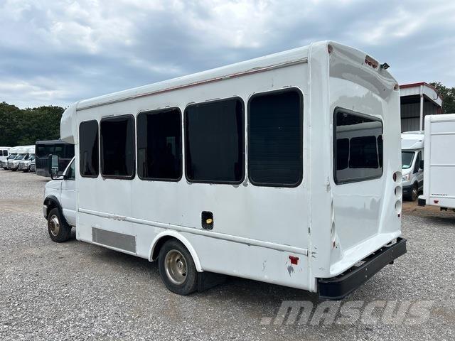 Ford E-350 マイクロバス