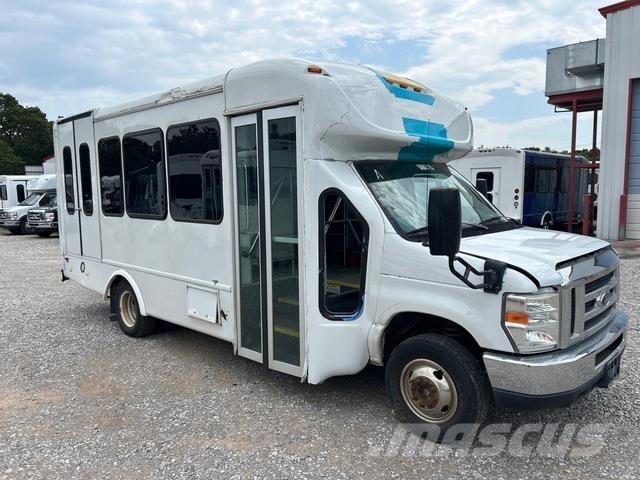 Ford E-350 マイクロバス