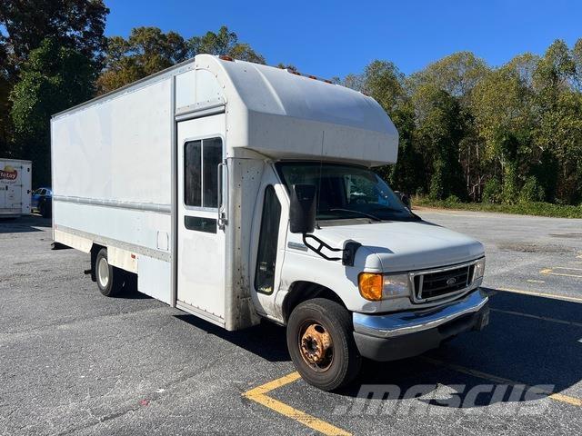 Ford E-350 ボックスボディー、ウイング、箱車