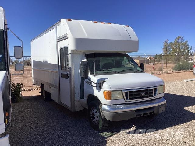 Ford E-350 ボックスボディー、ウイング、箱車