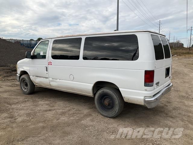 Ford E350 自動車
