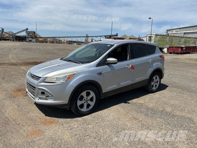 Ford Escape 自動車