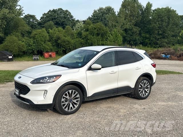 Ford Escape 自動車