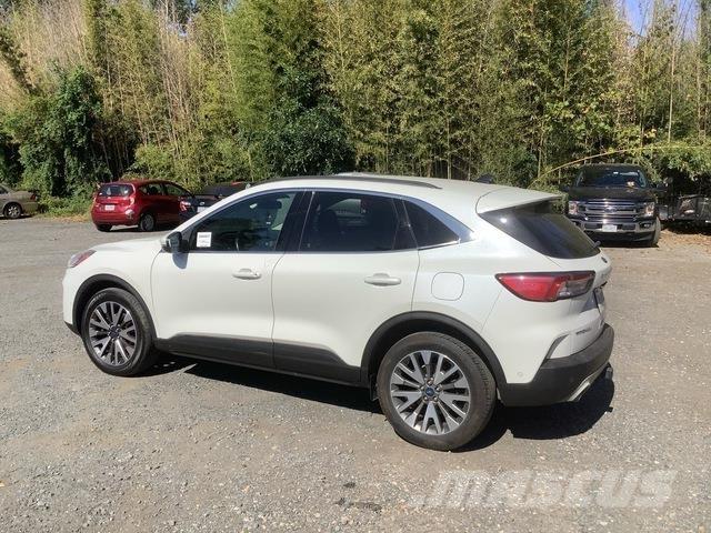 Ford Escape 自動車