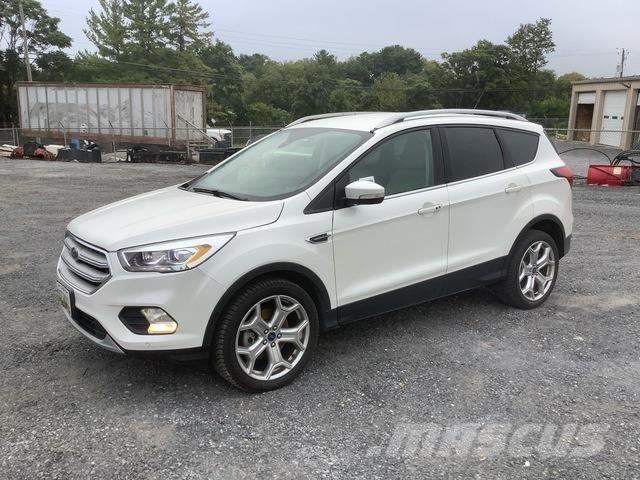 Ford Escape 自動車