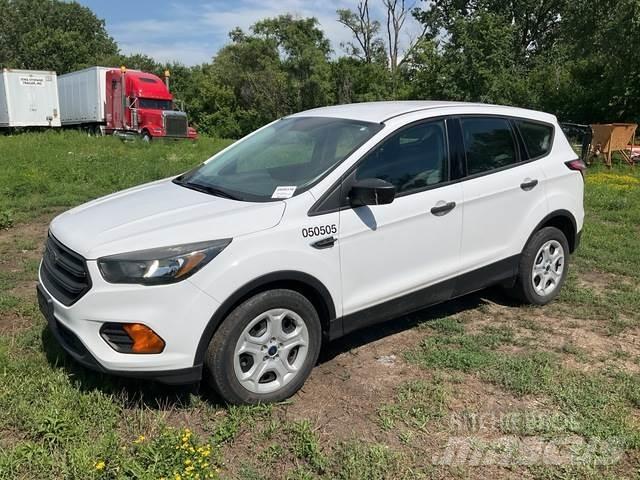 Ford Escape S 自動車