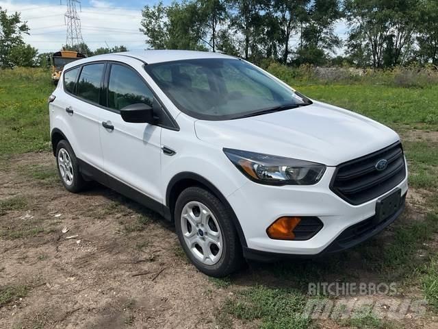 Ford Escape S 自動車