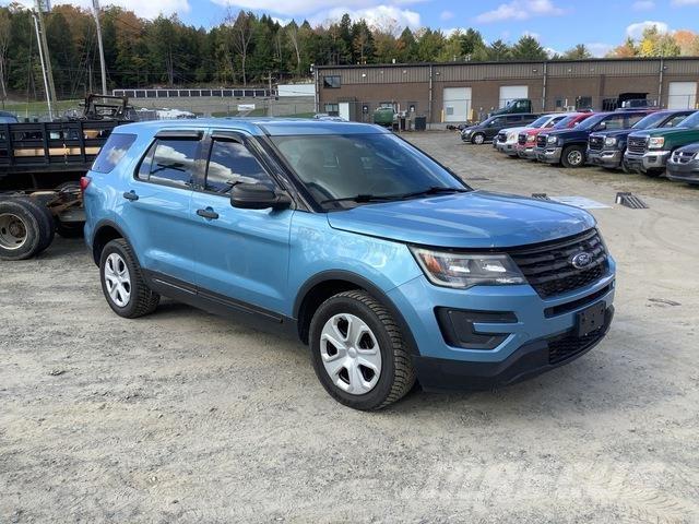 Ford Explorer 自動車