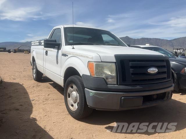Ford F-150 STX ピックアップ／ドロップサイド