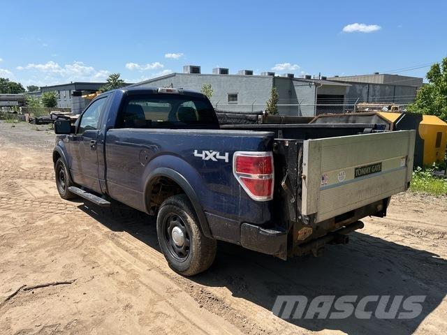 Ford F-150 XL ピックアップ／ドロップサイド