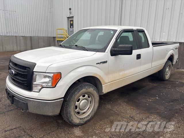 Ford F-150 XL ピックアップ／ドロップサイド