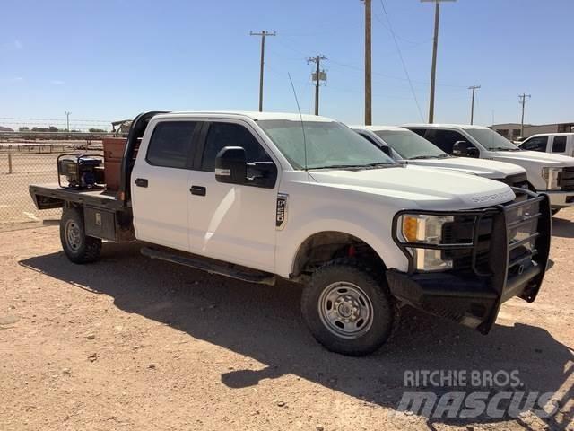 Ford F-250 平ボディー