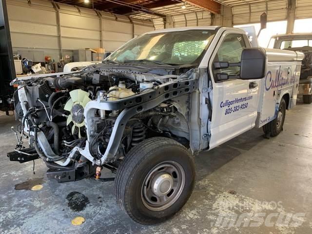 Ford F-250 多目的／汎用車両