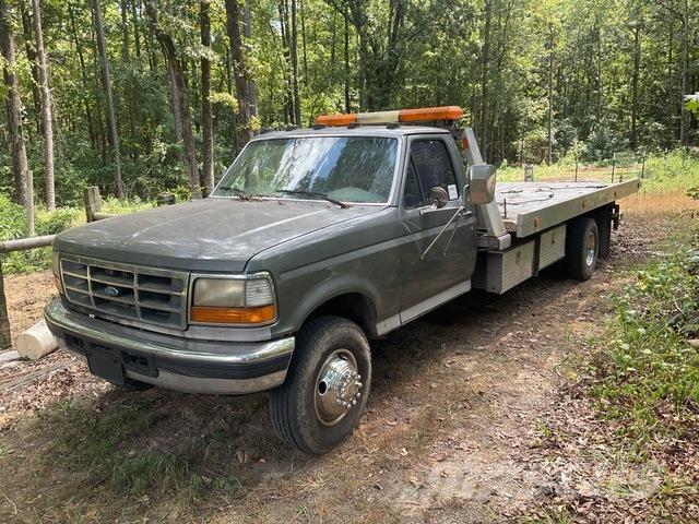 Ford F-250 レッカー車
