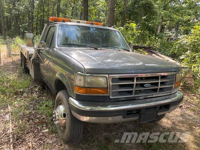 Ford F-250 レッカー車