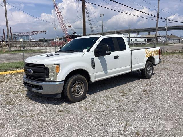 Ford F-250 ピックアップ／ドロップサイド