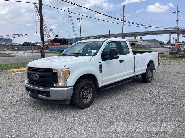 Ford F-250 ピックアップ／ドロップサイド