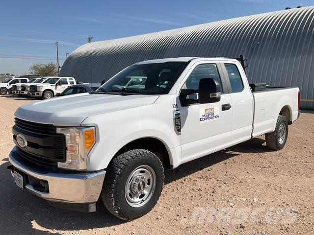 Ford F-250 ピックアップ／ドロップサイド