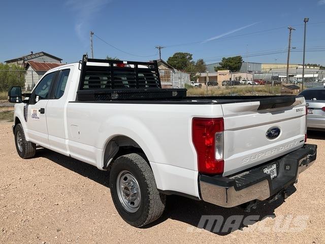 Ford F-250 ピックアップ／ドロップサイド