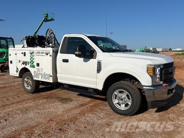 Ford F-250 多目的／汎用車両