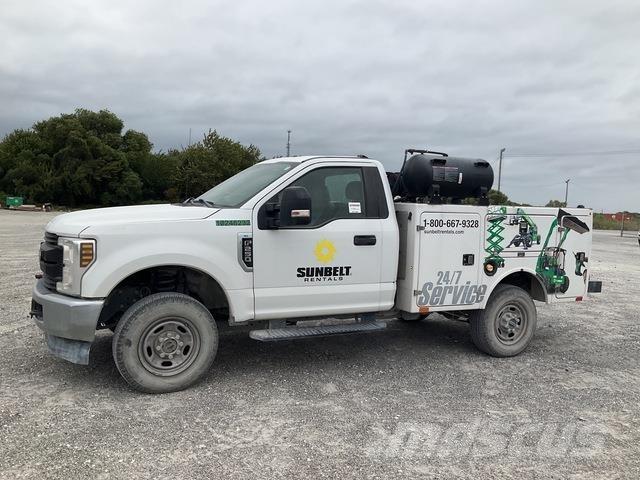 Ford F-250 多目的／汎用車両